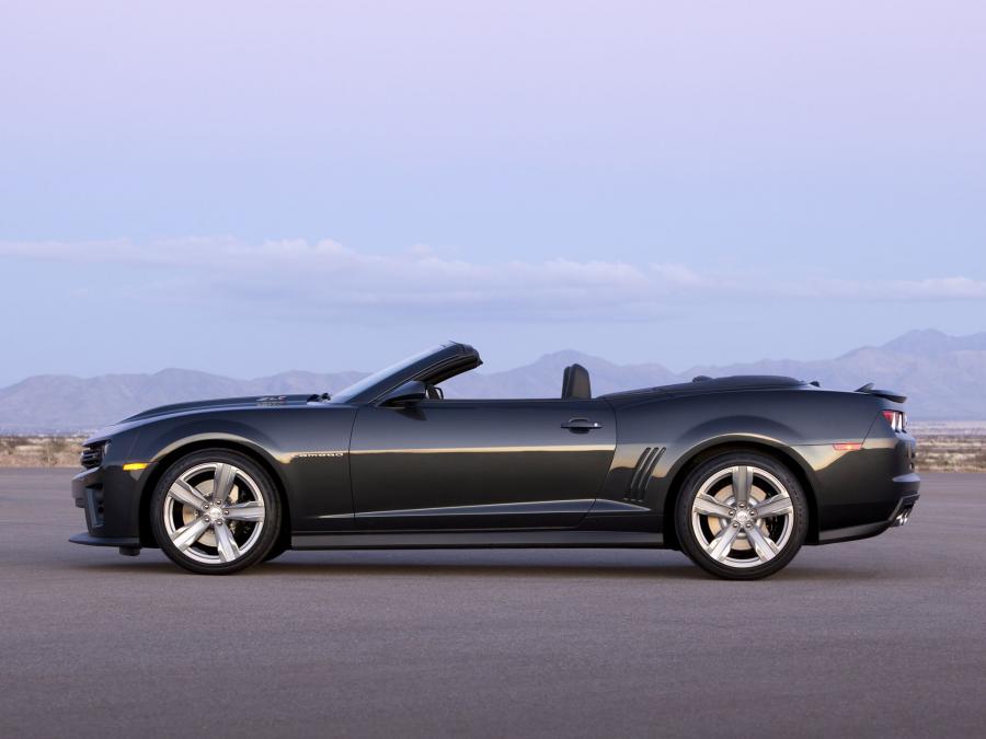 Chevrolet Camaro ZL1 Convertible 2012 года  (фото 8 из 18)